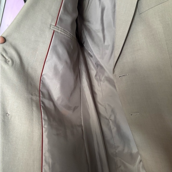 Tan Sport Coat with Structured Tailoring and Notched Lapel - Picture 6 of 11